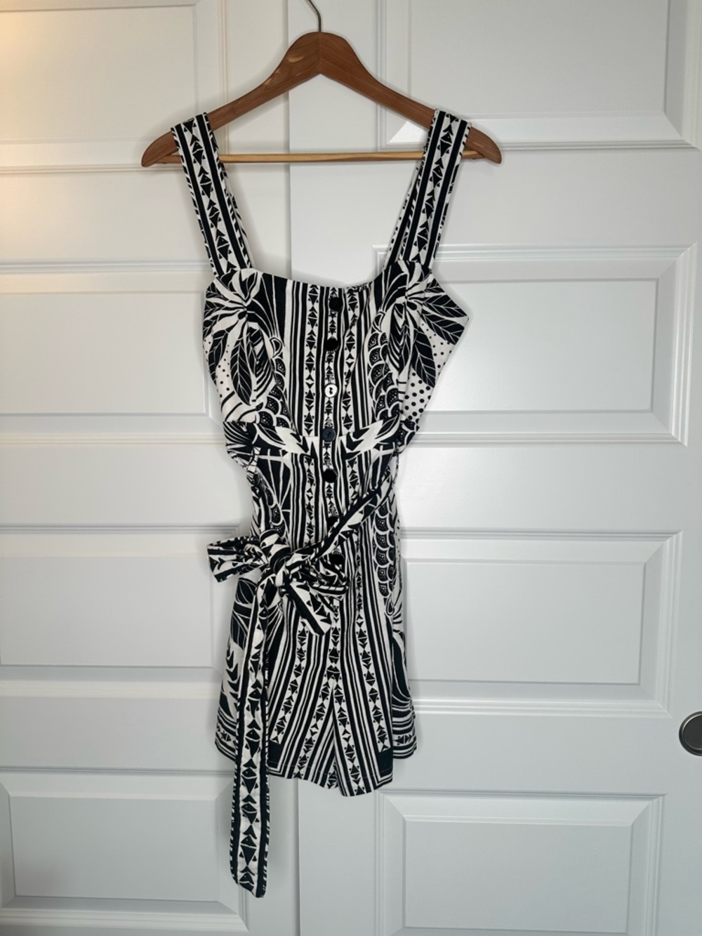 FARM Rio Black & White Printed Belted Romper - Picture 7 of 8
